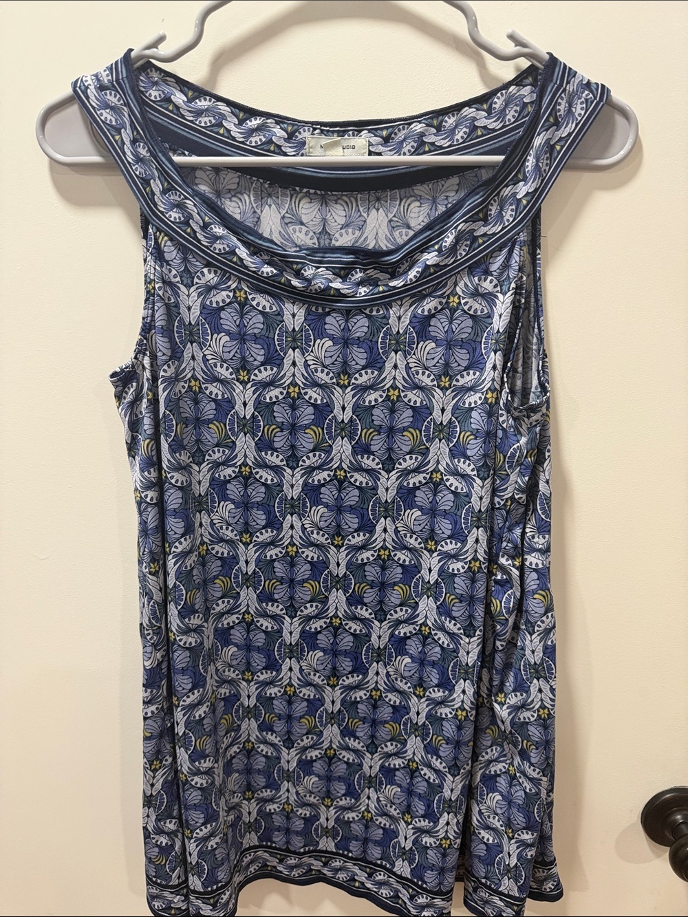 Max Studio Blue Patterned Scoop Neck Tank Top